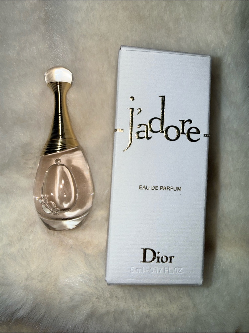 Dior J'adore Mini Bottle 5ml 0.17 FL oz in New in box.